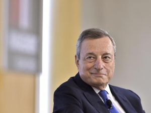 Draghi: nuove regole e condivisione di sovranità per l'Europa, l'Italia in primo piano