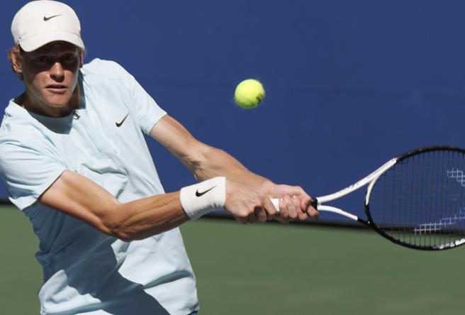 Due imperdibili sfide ai US Open: Jannik Sinner vs Stan Wawrinka e il ritorno di Novak Djokovic