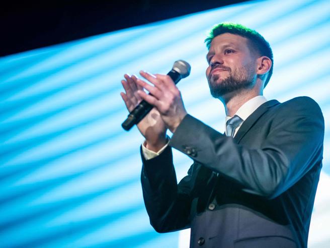 Elezioni in Slovacchia: candidato filo-Ue in testa, preoccupazione per il potenziale influsso filo-russo