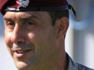 Generale Vannacci: dalle telecamere alla politica, il suo libro spaccia le coalizioni