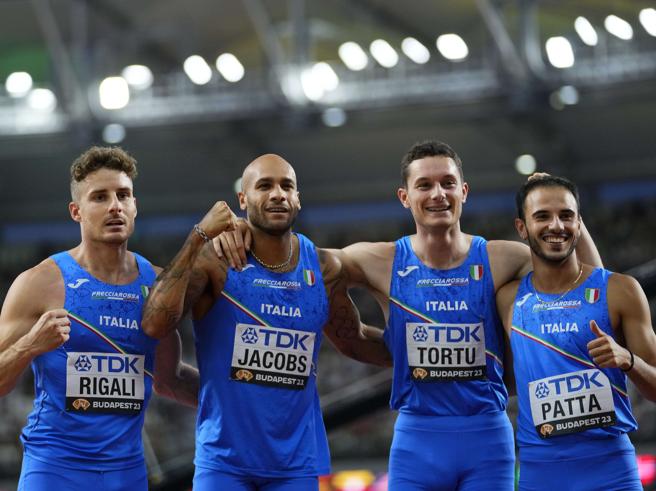L'Italia trionfa ai Mondiali di atletica a Budapest: staffetta 4x100 in finale con record dell'anno