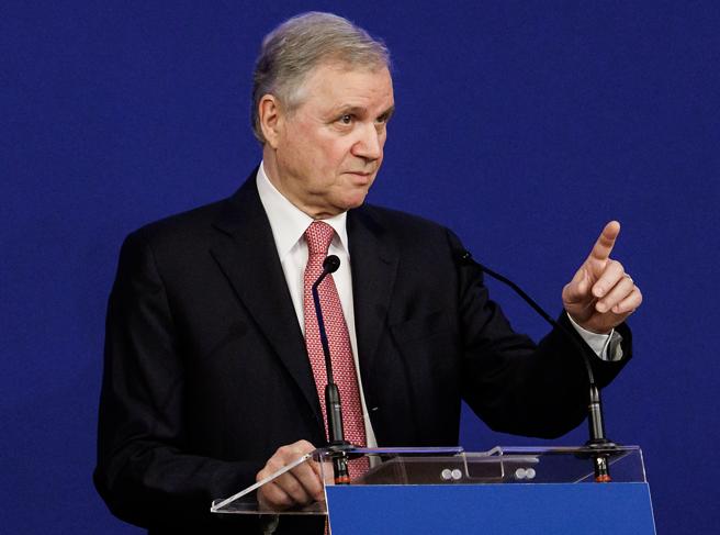 La complessità della manovra economica: richieste, compromessi e critiche dei partiti in dibattito