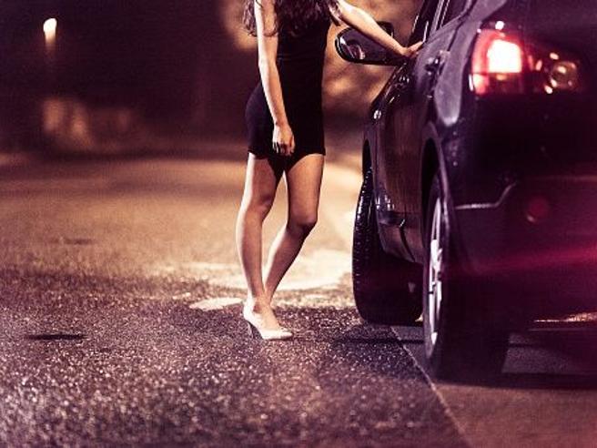 La denuncia di una prostituta sconvolge i giudici: una richiesta di sensibilizzazione contro la violenza e lo sfruttamento