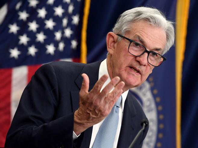 La Federal Reserve lascia invariati i tassi, pronta ad alzarli