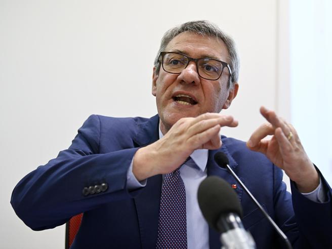 Landini chiede a Meloni un vertice urgente sulla tutela salariale e pensionistica