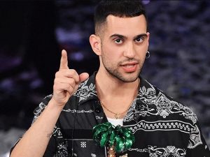 Mahmood: il padre parla dopo l'abbandono - amore sincero o interesse per denaro?