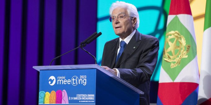 Mattarella al Meeting di Rimini: contro le discriminazioni, per un ingresso regolare dei migranti