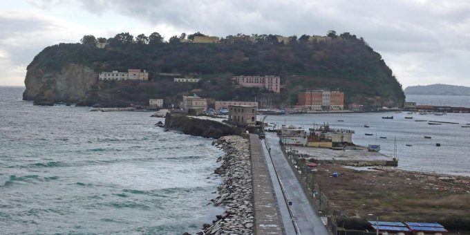 Nuove misure contro la criminalità giovanile: carcere per genitori, stop ai cellulari e pene più severe