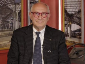 Polemiche tra sindaci e governo sull'accoglienza migranti: il rischio che restino in strada