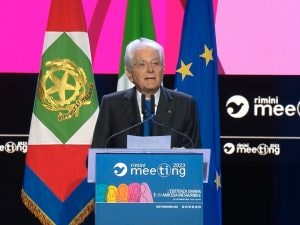 Presidente Mattarella al meeting di Rimini: costruire una pace giusta e promuovere la fraternità per fermare la guerra