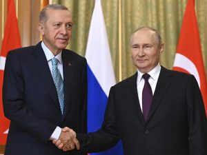 Putin dichiara l'impossibilità di accordo sul grano: Erdogan tenta mediazione mentre la pace in Ucraina resta incerta