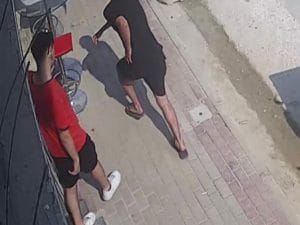 Scappano da ristorante a Malta senza pagare: il padre propone insolita soluzione per compensare