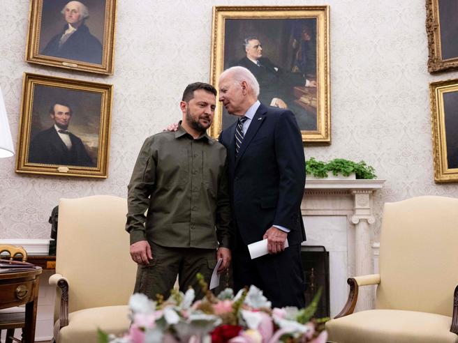 Stati Uniti promettono nuovi aiuti all'Ucraina durante vertice con Zelensky