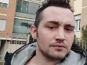 Tracce di calza di nylon sul cadavere: fermati i responsabili