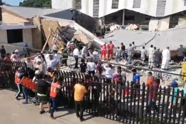 Tragedia nel Messico: Crollo durante battesimo, morti e feriti