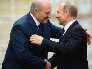 Ucraina riceverà 61 caccia F-16 dalla Danimarca e dai Paesi Bassi, la Russia minaccia escalation