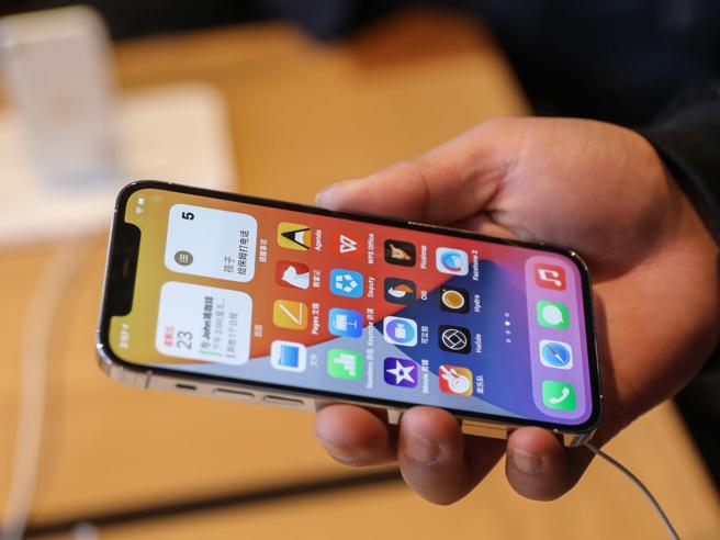Vietato l'utilizzo degli iPhone da parte dei funzionari cinesi: preoccupazioni sulla sicurezza nazionale