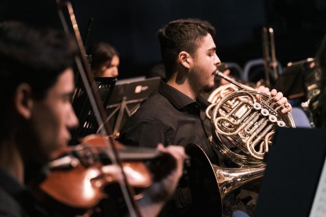 Violenza sulle note del violino: giovane musicista ucciso da un rapinatore esperto di Rolex