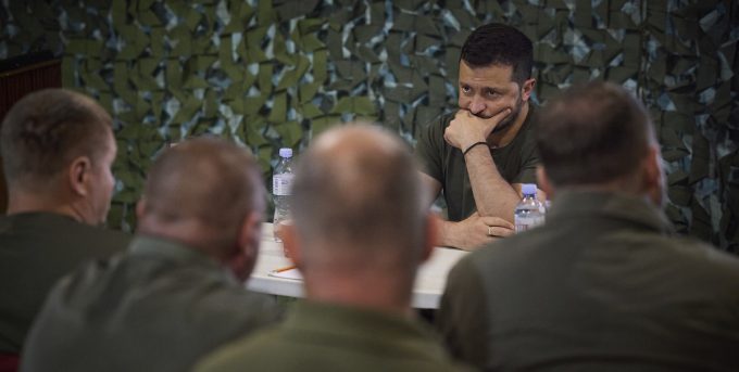 Zelensky sostituisce ministro della Difesa accusato di corruzione: Umerov per una nuova era di trasparenza militare