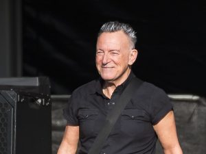 Bruce Springsteen costretto a rinviare concerti a causa di un'ulcera peptica: fan preoccupati ma speranzosi