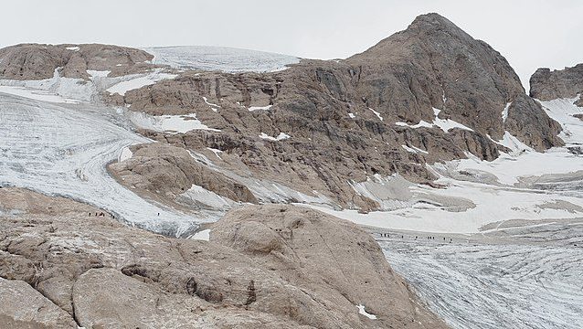 Il ghiacciaio della Marmolada: una rapida scomparsa a causa del caldo e della siccità