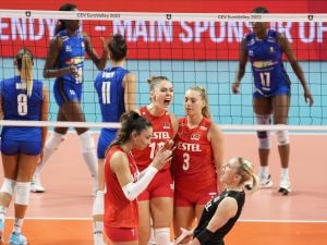 L'Italia sconfitta dalla Turchia: le speranze di finale agli Europei di volley femminile svaniscono