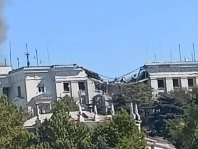 La Polonia sospende le forniture di armi all'Ucraina e analizza le possibili spiegazioni dell'attacco a Sebastopoli