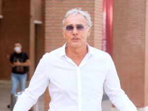 Massimo Giletti avvistato alla Rai: incontro segreto al settimo piano suscita curiosità e speculazione