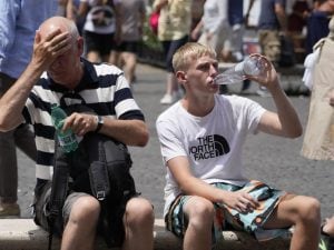 Ondata di caldo senza tregua: il bollino rosso colpisce l'Italia per diversi giorni consecutivi