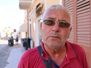 Proteste crescenti a Lampedusa contro l'installazione di una nuova tendopoli per i migranti