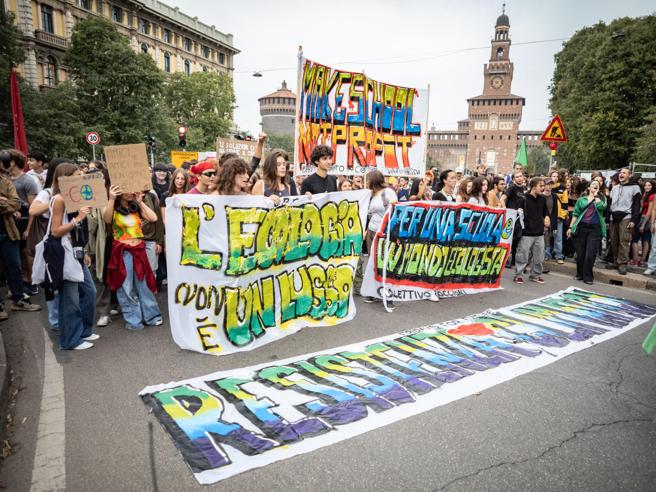 Proteste in Italia per azioni contro la crisi climatica