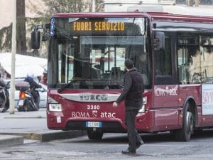Sciopero trasporto pubblico rinviato al 9 ottobre dopo limitazioni Salvini
