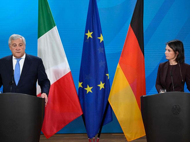 Tajani: Occorre concentrarsi sulle soluzioni strutturali delle Ong tedesche a Lampedusa