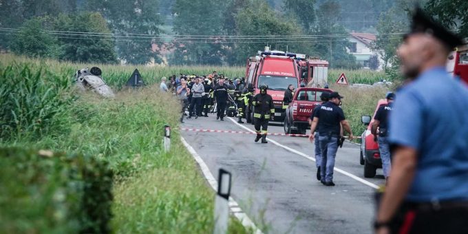 Tragedia a Torino: Aereo delle Frecce Tricolori precipita, morte bambina