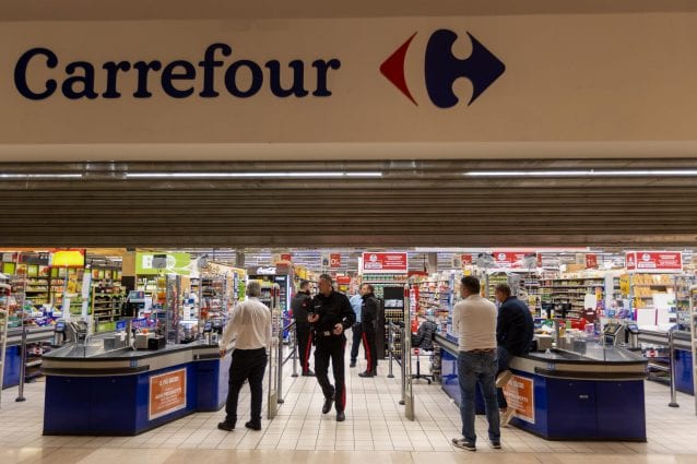 Uomo condannato a 19 anni per accoltellamento nel centro commerciale di Assago