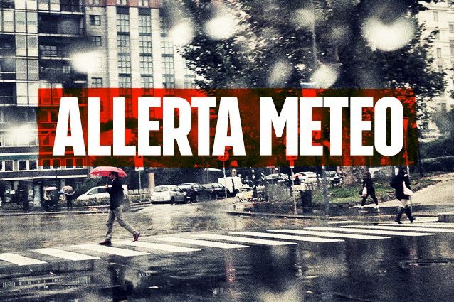 Violento nubifragio su Genova e rischio frane in Lombardia, allerta meteo rossa in diverse regioni